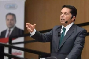 ahmet özer