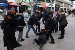 kadın yürüyüşü