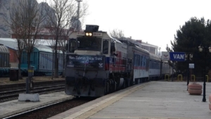 Van-tahran tren seferleri