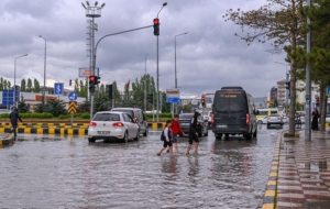 VAN SAĞANAK YAĞIŞ