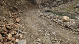Bahçesaray yol çilesi