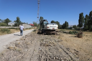 van-haber-ercis-belediyesi-yol-calismasi (1)